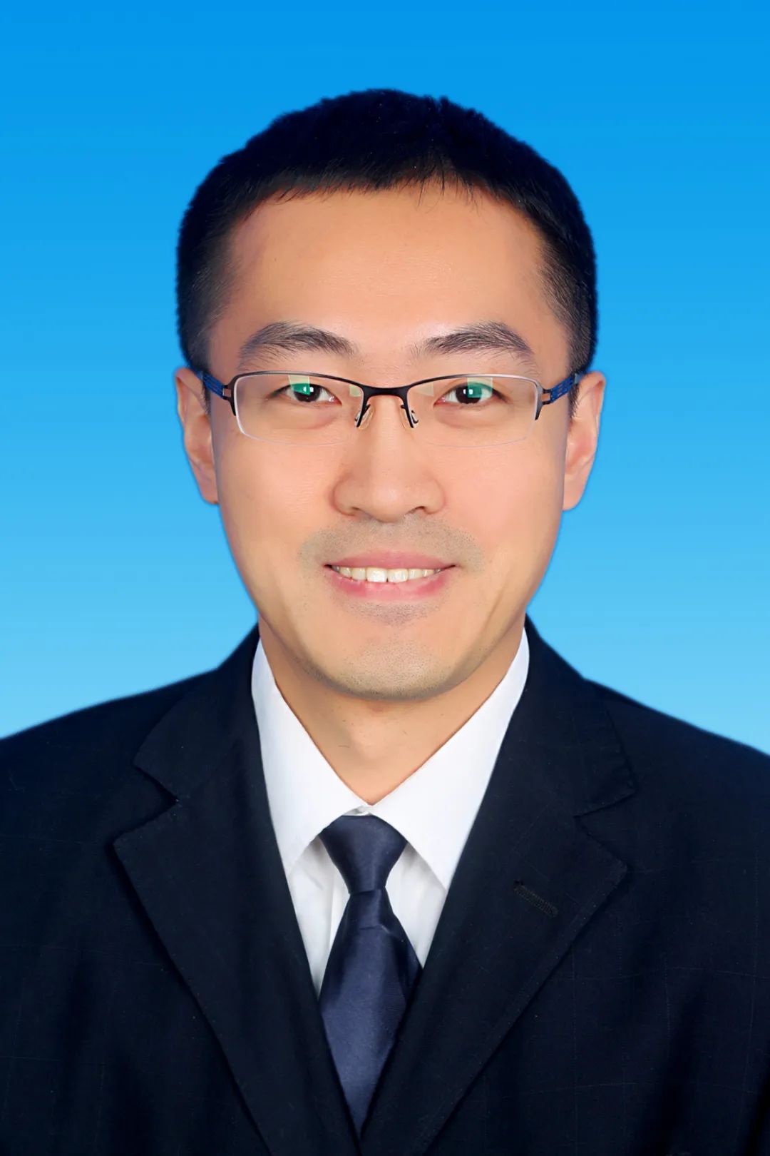 中石大成果推介丨分布式異構超算上的大規?？蓴U展稀疏直接法解法器！